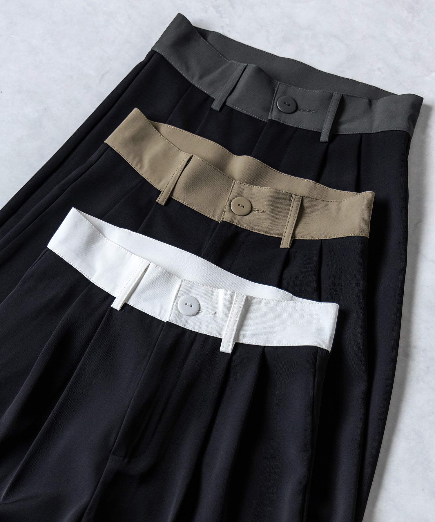 【 5SIZE 】バイカラー太ベルトハイウエストタックスラックス