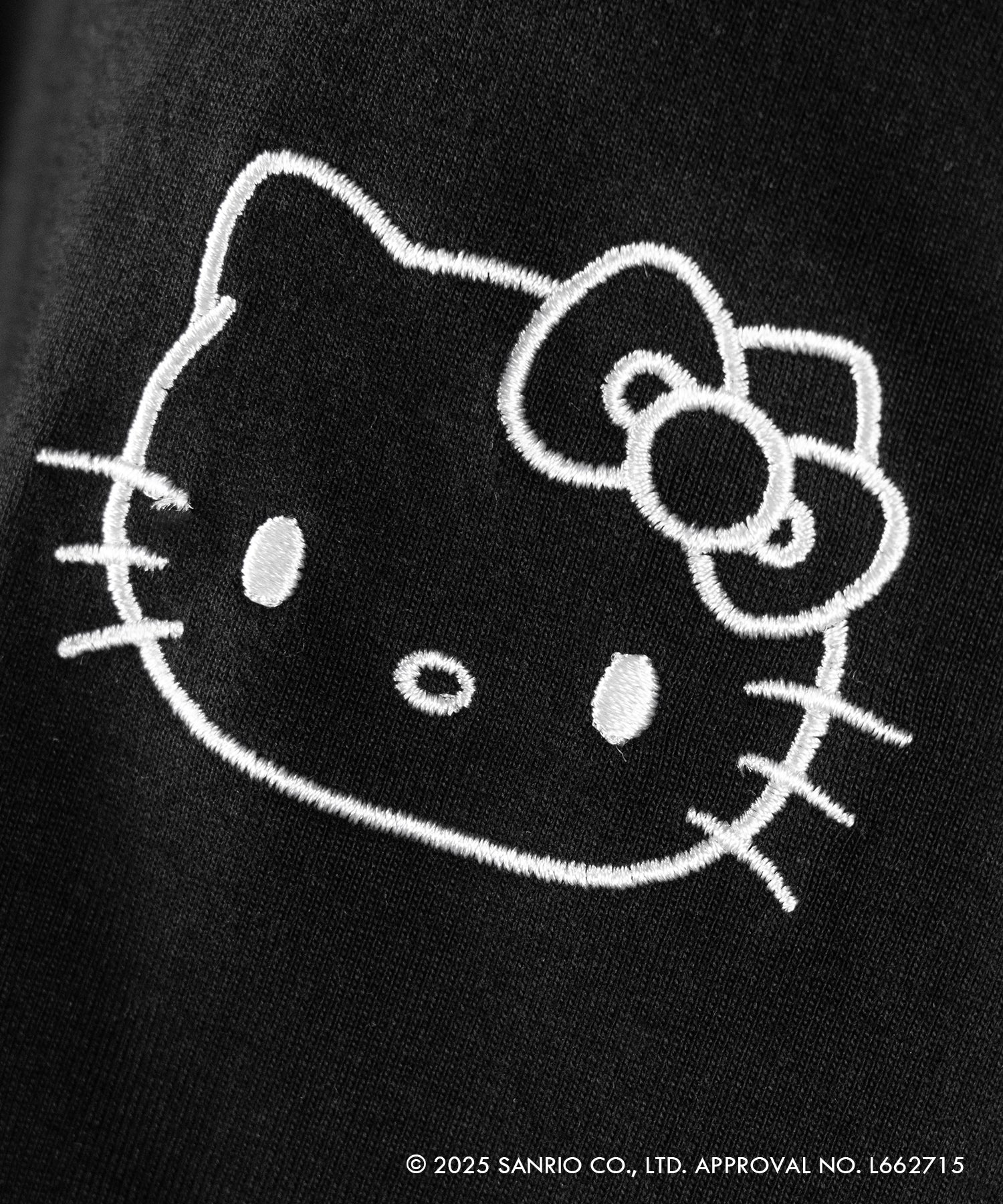 【 HELLO KITTY × me+em select 】ハローキティ刺繍長袖ビッグロンT / Hello Kitty embroidery big long sleeve T-Shirts【 セットアップ着用可能 】