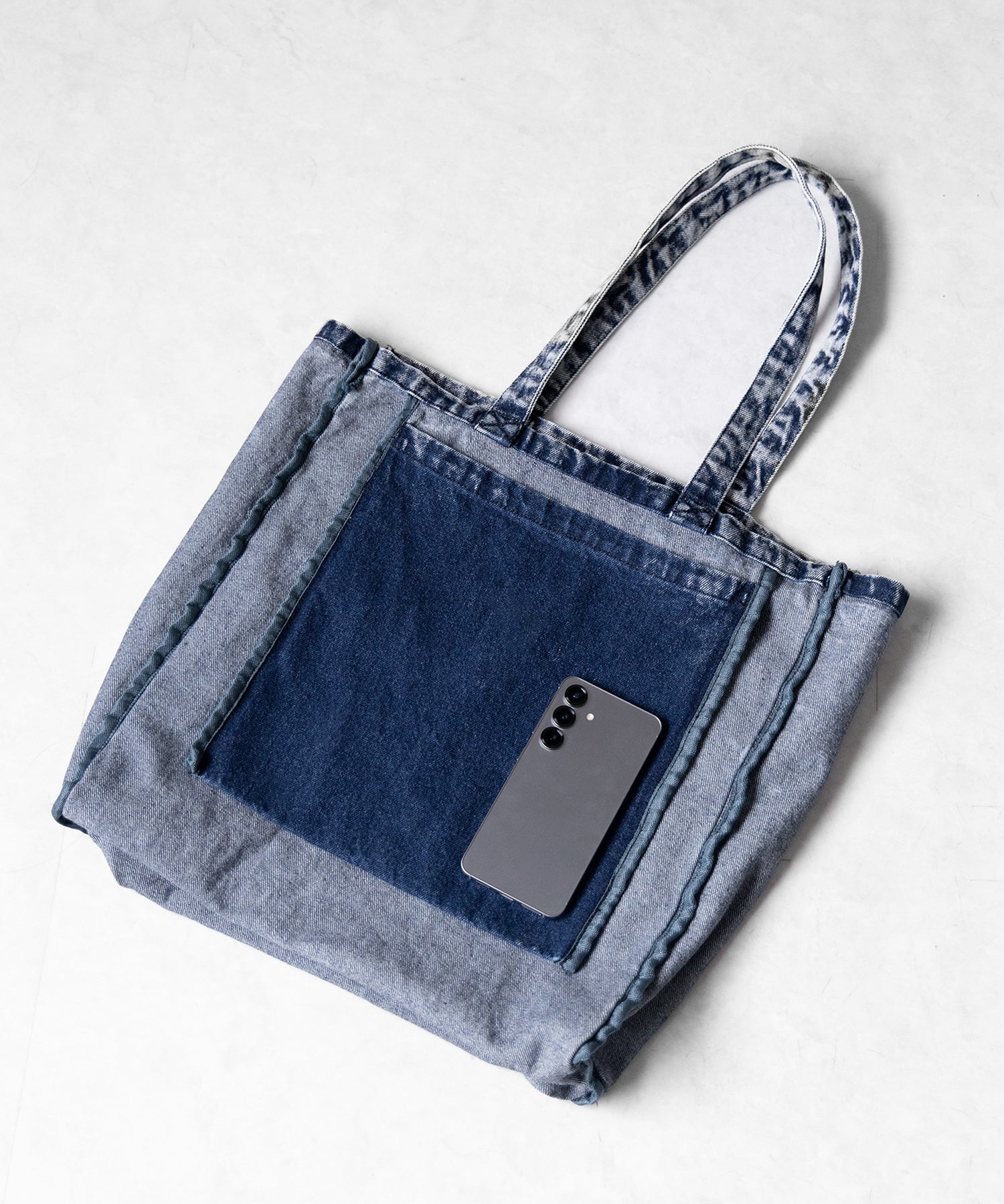【 2color 】ヴィンテージケミカルブリーチビッグスクエアデニムトートバッグ / vintage chemical bleach big square denim tote bag