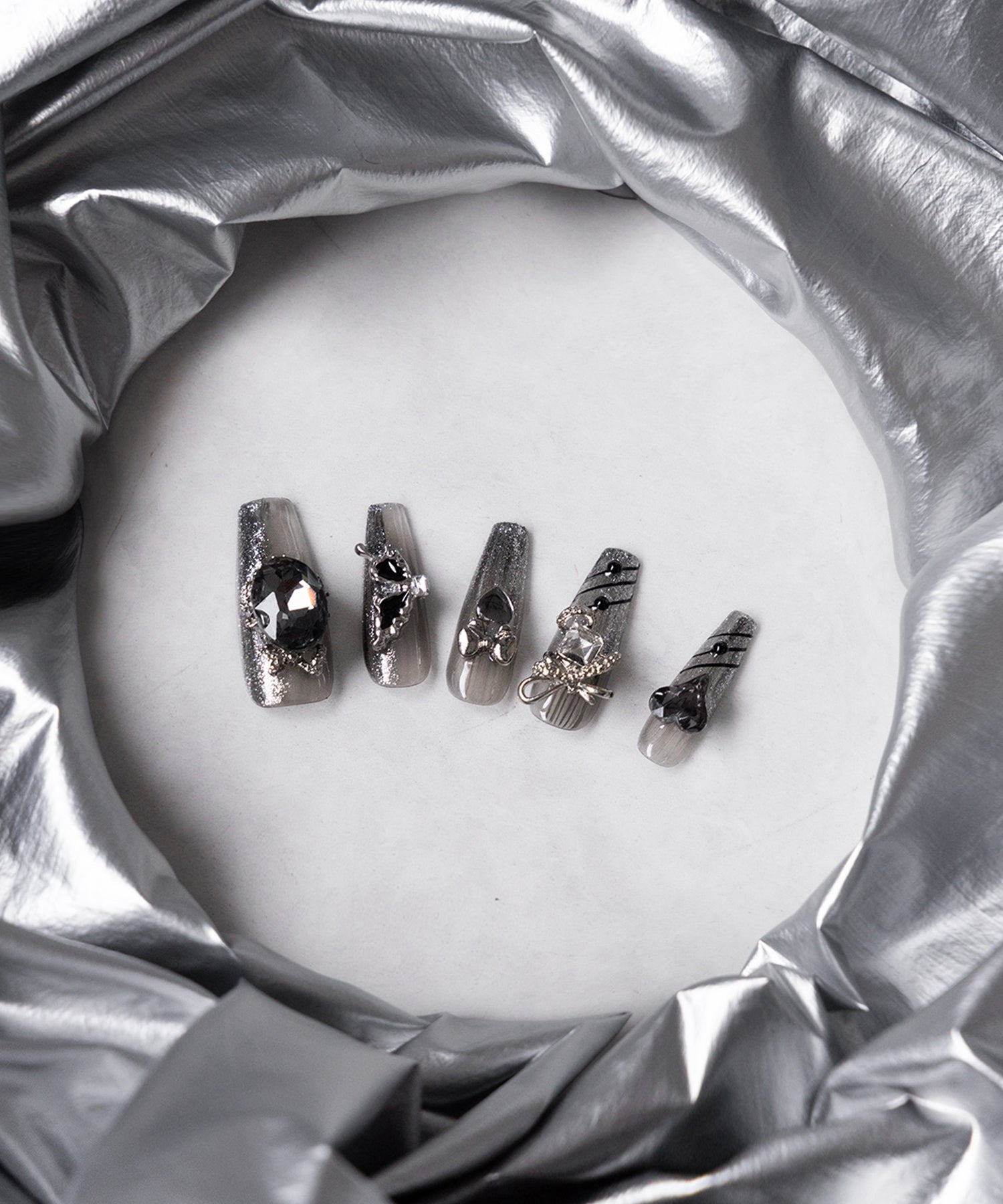 ビジューストーングリッターシアーネイルチップ / bijou stone glitter sheer nail tips