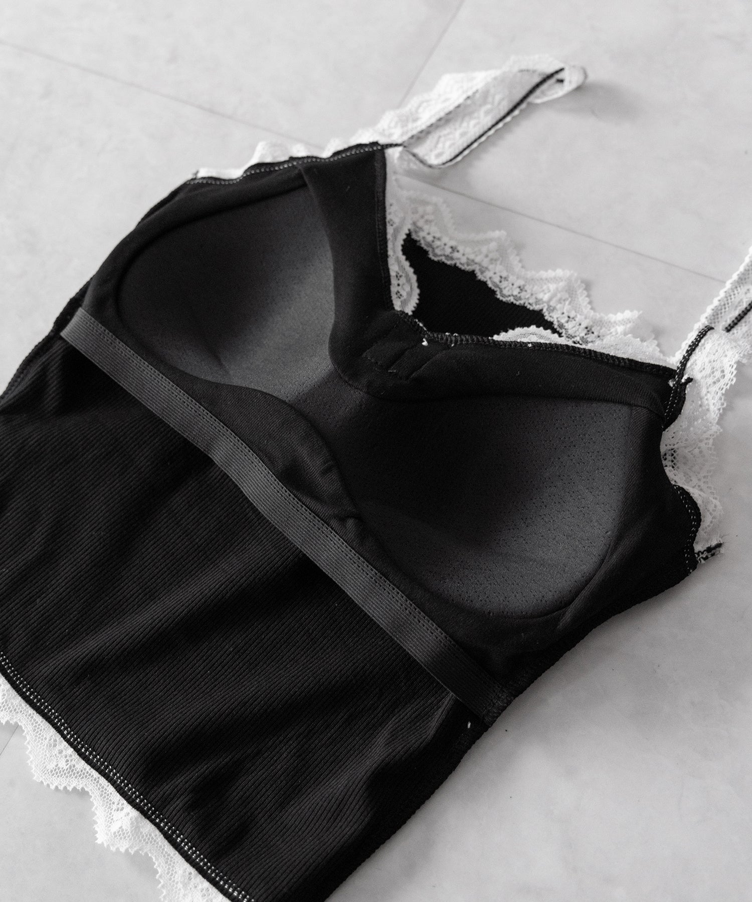 【 3color 】バイカラーレースクロップドリブキャミソール / bicolor lace cropped rib camisole