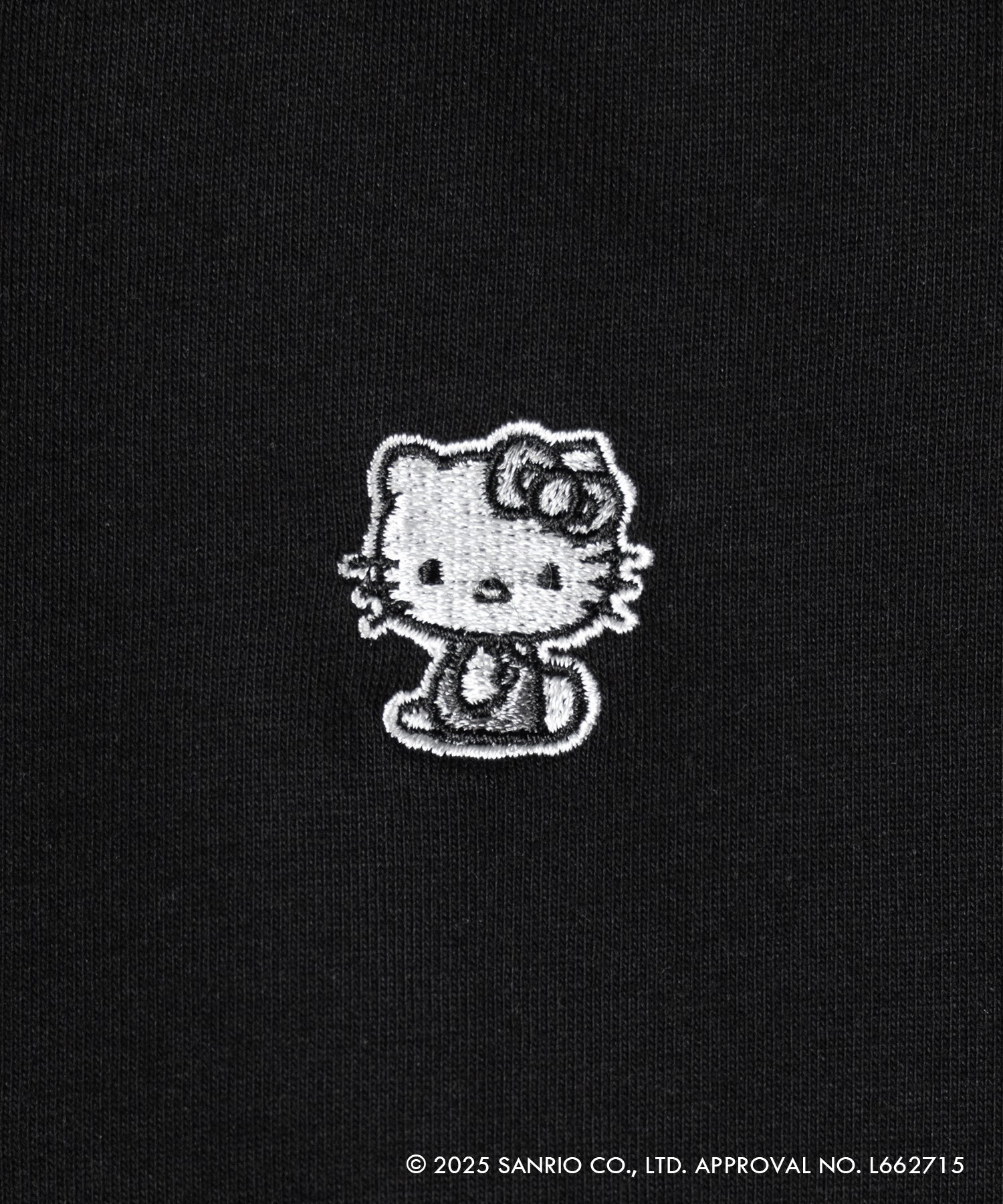 【 HELLO KITTY × me+em select 】ハローキティミニ刺繍チビTシャツ / Hello Kitty mini embroidery chibi T-shirt 【セットアップ着用可能 】