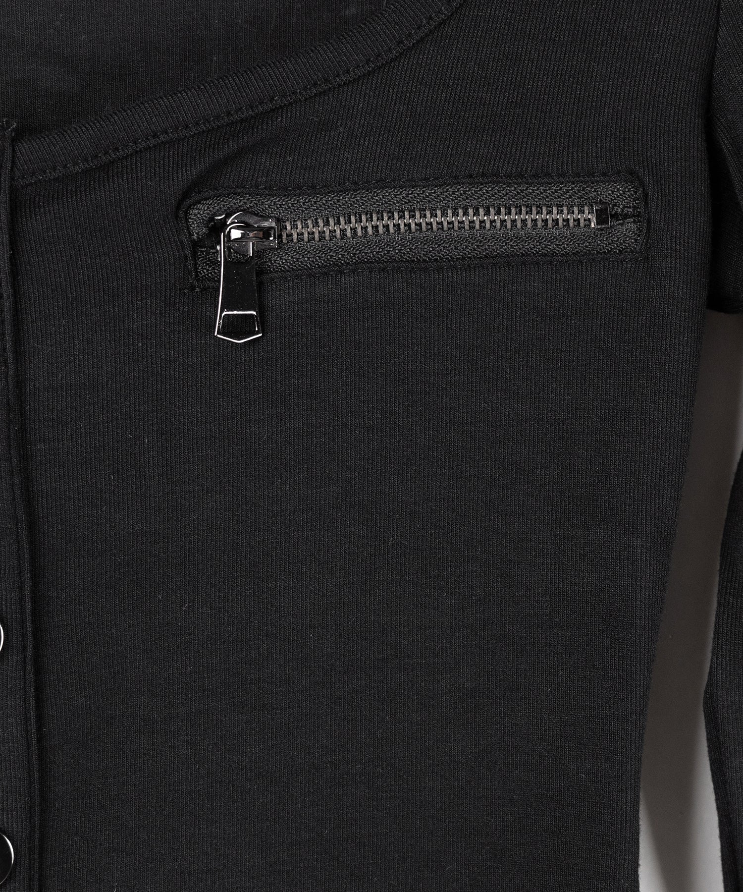 アウトポケットスクエアネック長袖スリムTシャツ /Out pocket square neck long sleeve slim T-shirt