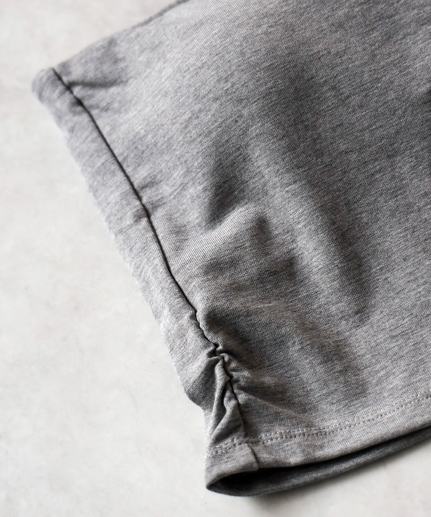 【 カップ付き 】ショートスクエアチューブトップ/ short square tube top