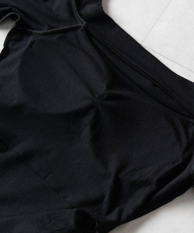【 2WAY 】クロスストラップリボンカットアウトオフショルミニワンピース / cross strap ribbon cutout offshoulder mini onepiece