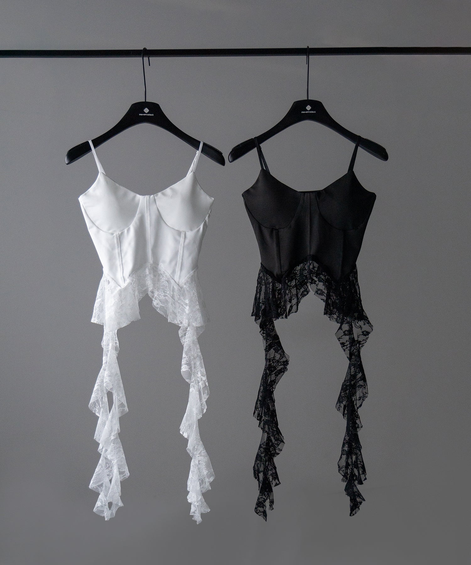 【 2color 】レースフリルレイヤードビスチェキャミソール / lace frill layered bustier camisole