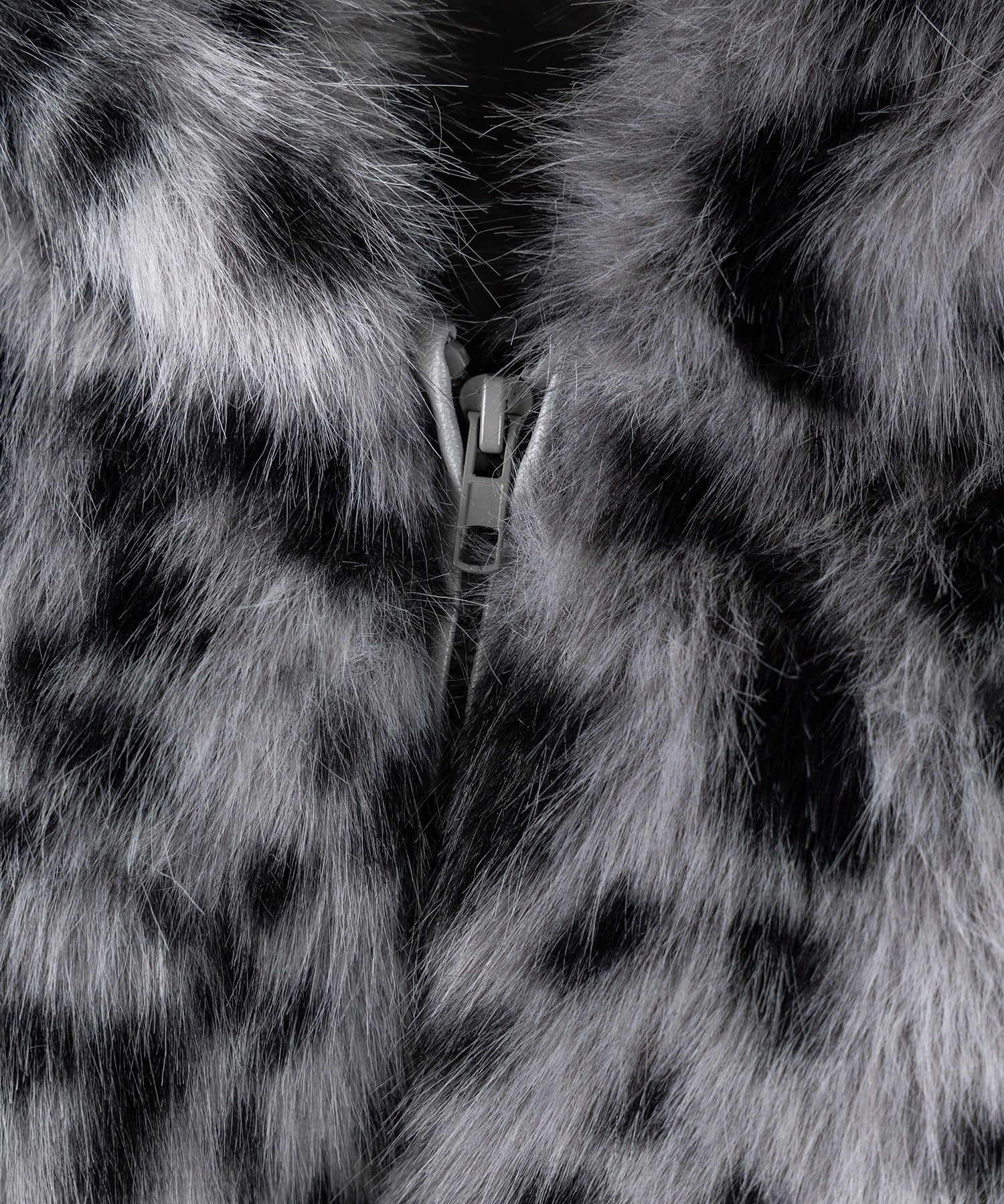 レオパードフェイクファーフーディショートコート / reopard fakefur hoodie short coat