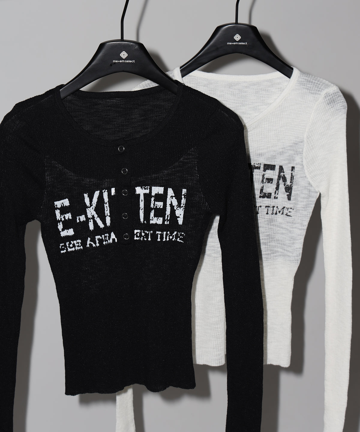 ヘンリーネックフェイクレイヤードロゴ長袖シアーニットトップス / henly neck fake layered logo longsleeve sheer rib knit tops