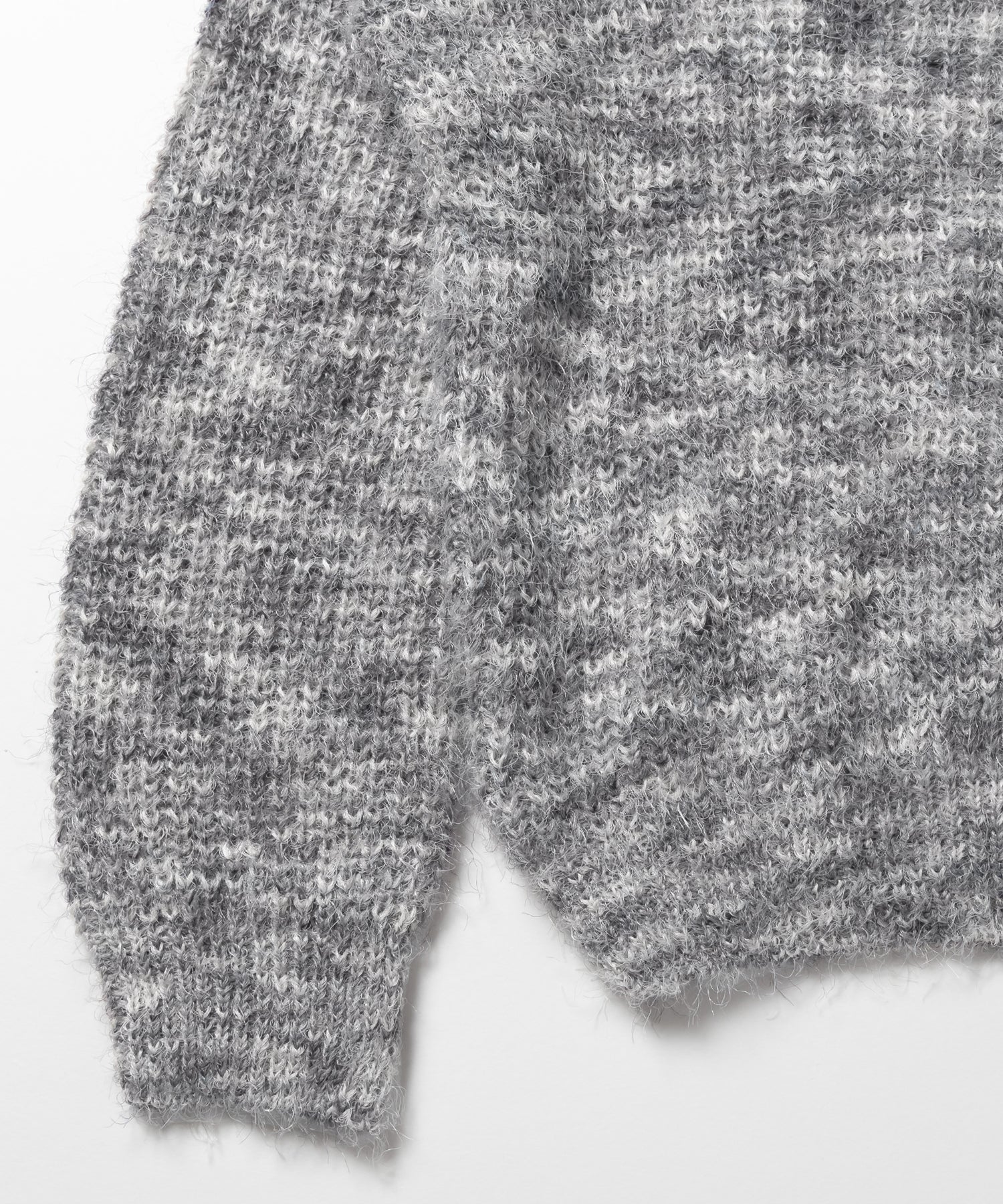 フラッフィーメランジルーズシャギーニット【韓国製】