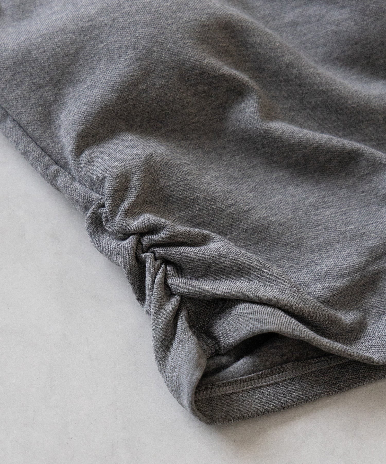 【 カップ付き / 裏起毛 】プチハイネックシャーリングショートカットソートップス