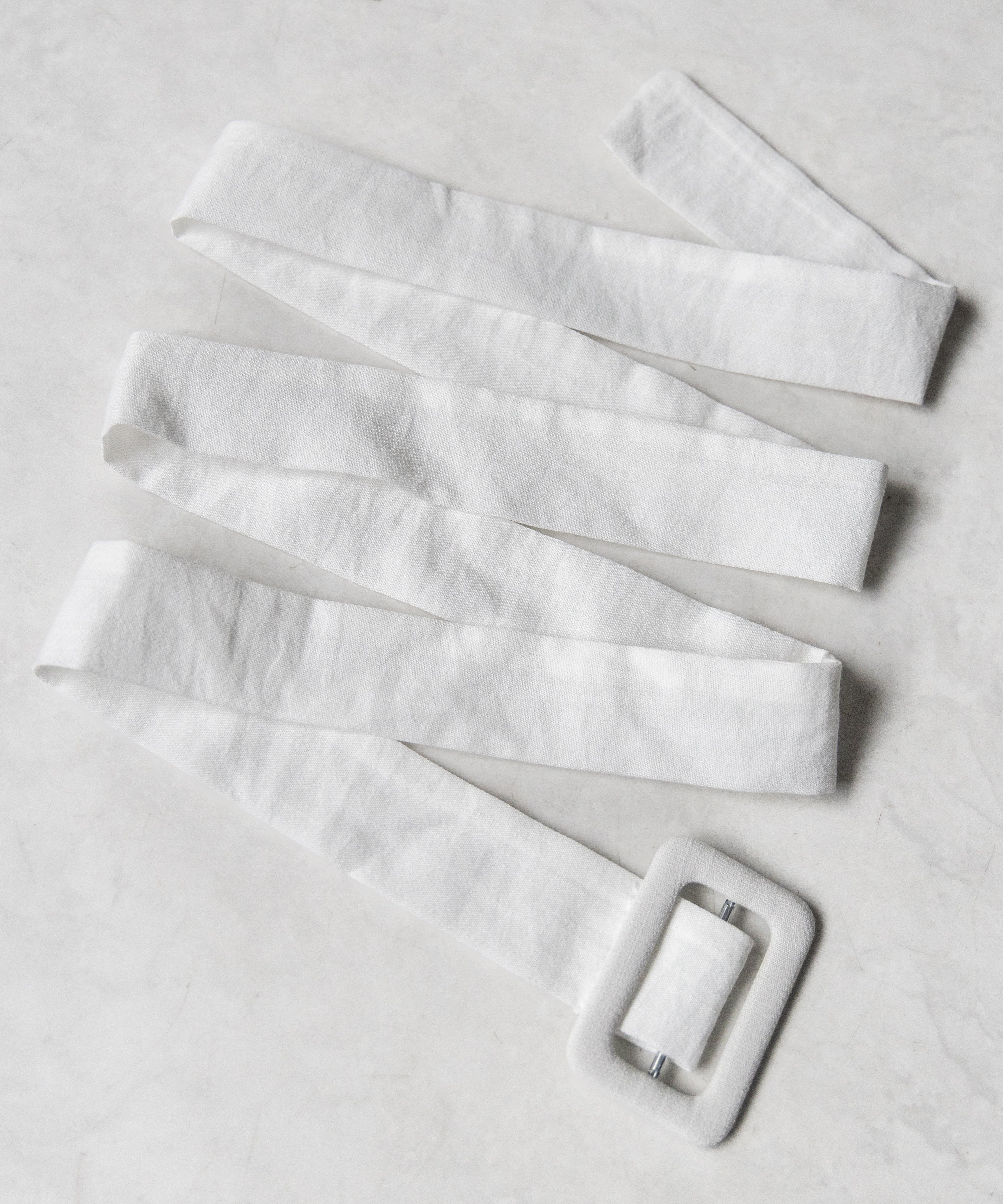 【 ベルト付 】ワンホンホルターネックギャザーフレアセットアップ / wanghong halter neck gathered flare SETUP