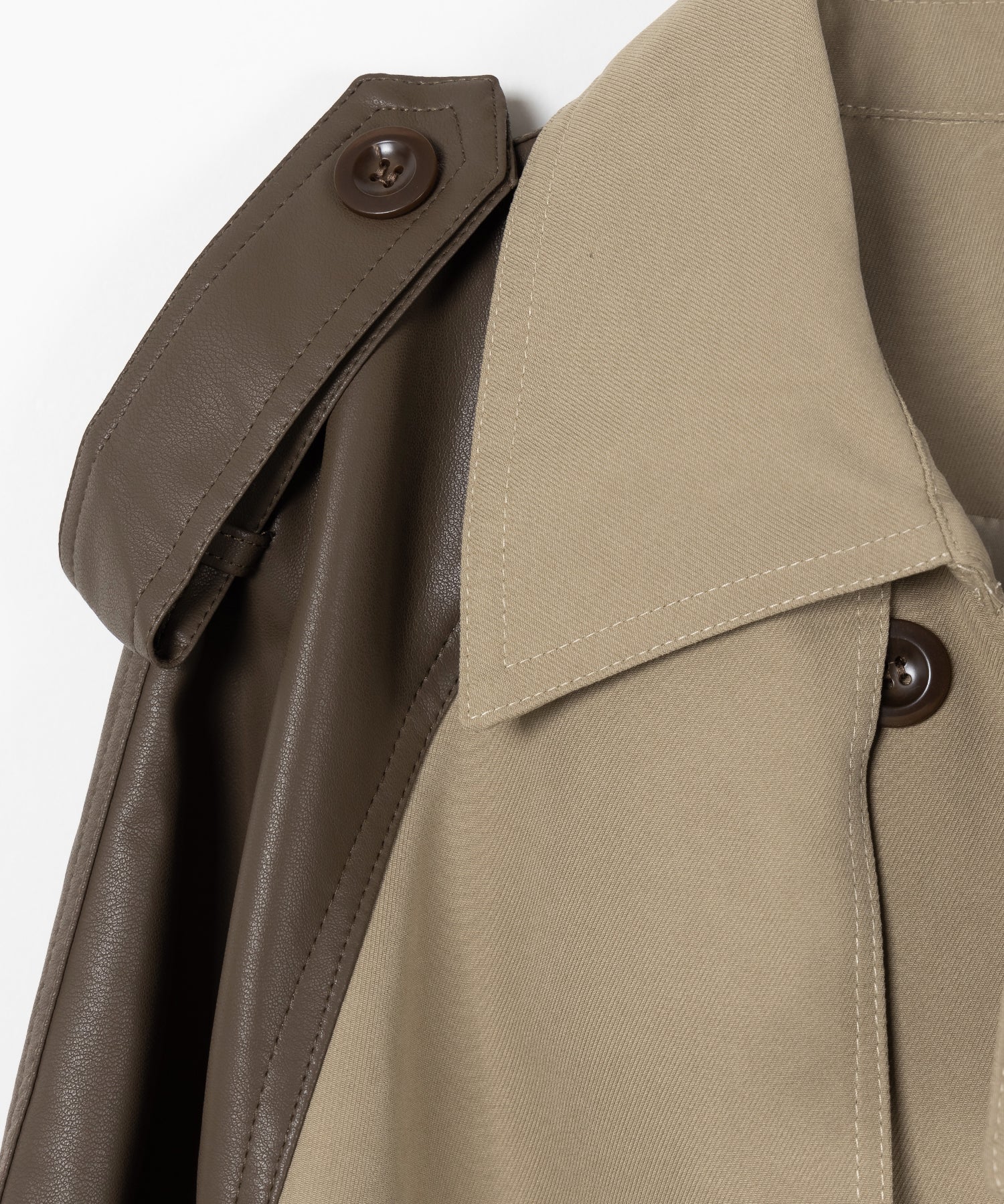 【 3COLOR 】フェイクレザードッキングロングトレンチコート