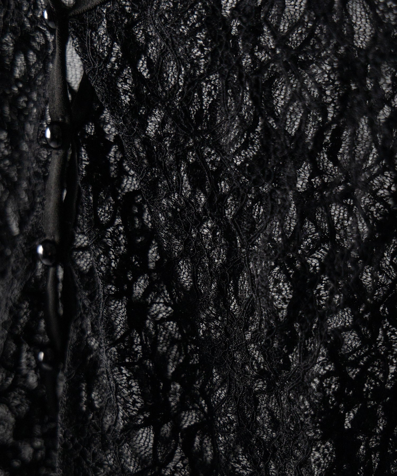 【 2color 】フロントボタンショートレースカーディガン / front button short lace cardigan