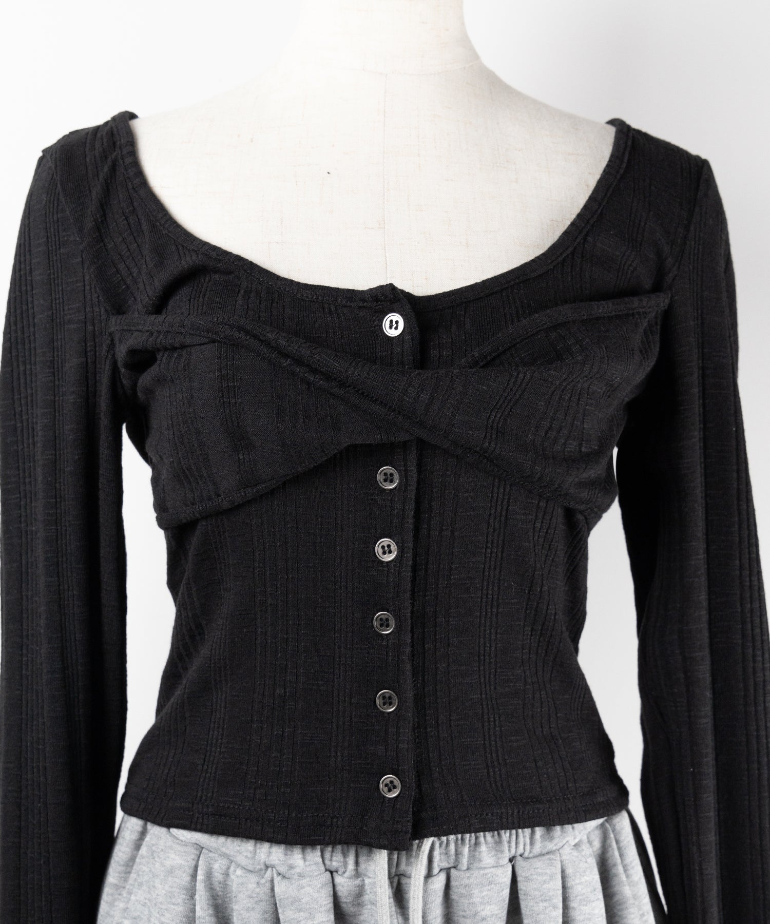 【 3color 】フロントボタンオープンネックリブカットソートップス / front button open neck ribbed cutsew tops