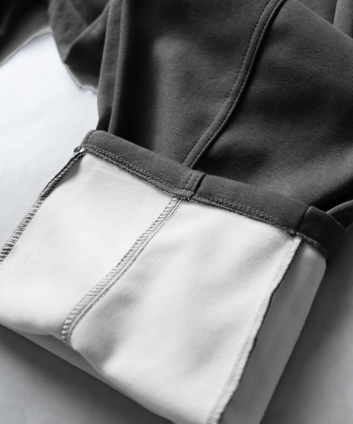 【 裏起毛 】カーブラインサイドタックワイドスウェットパンツ