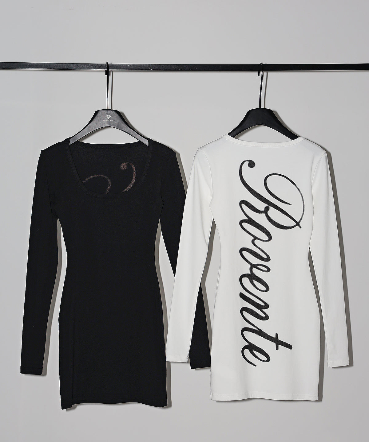 レタリングバックロゴスクエアタイトミニワンピース / lettering back logo square tight mini onepiece