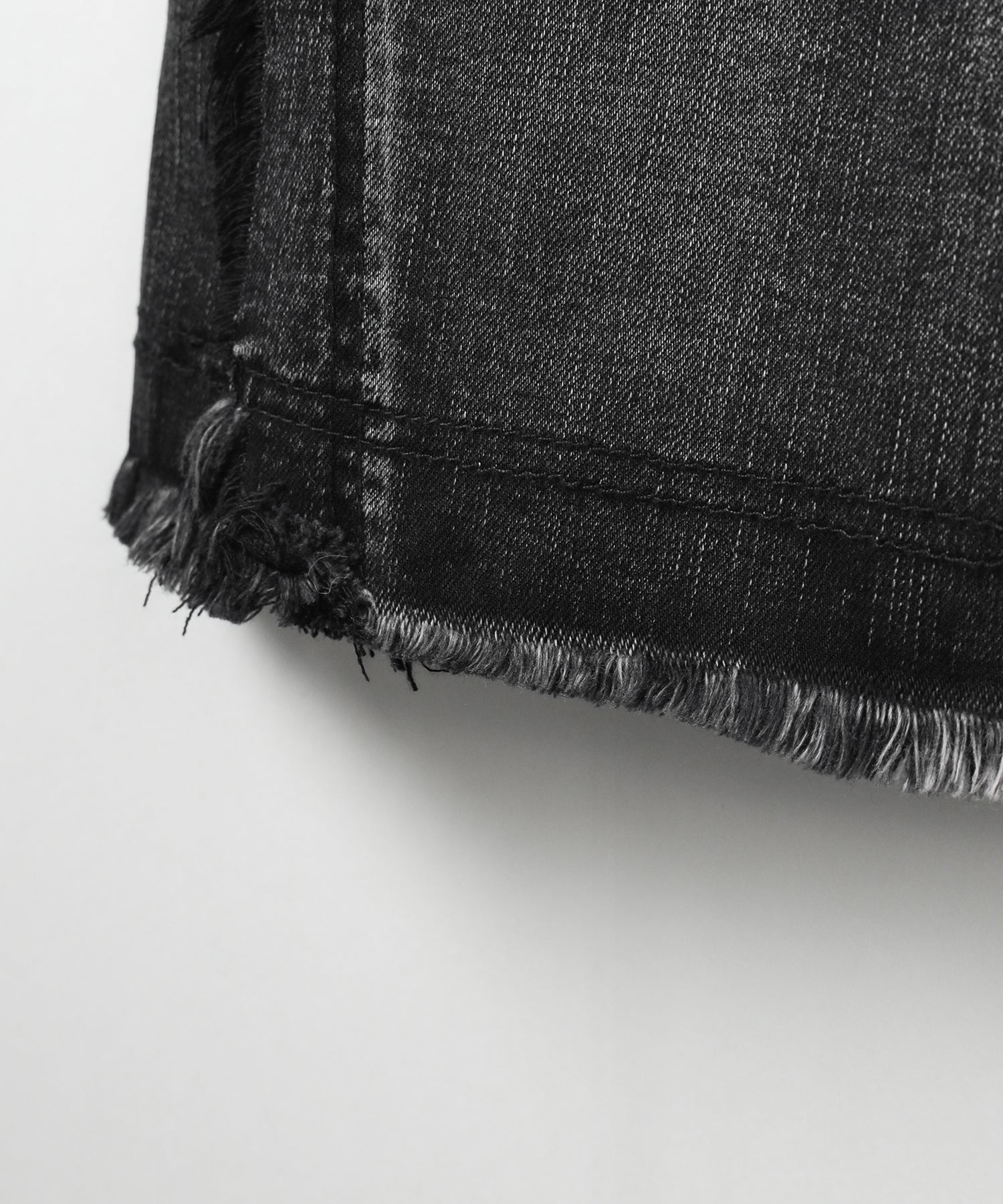 ヴィンテージライクフリンジストレッチフレアデニム / Vintage-like fringe stretch flare denim
