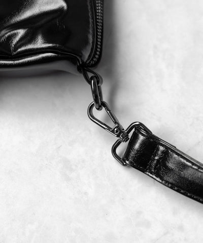 【 ショルダーストラップ付き2WAY 】レースアップベルテッドスタッズデザインヴィンテージショルダーバッグ / ( 2WAY ) laceup belted studs design vintage shoulder bag