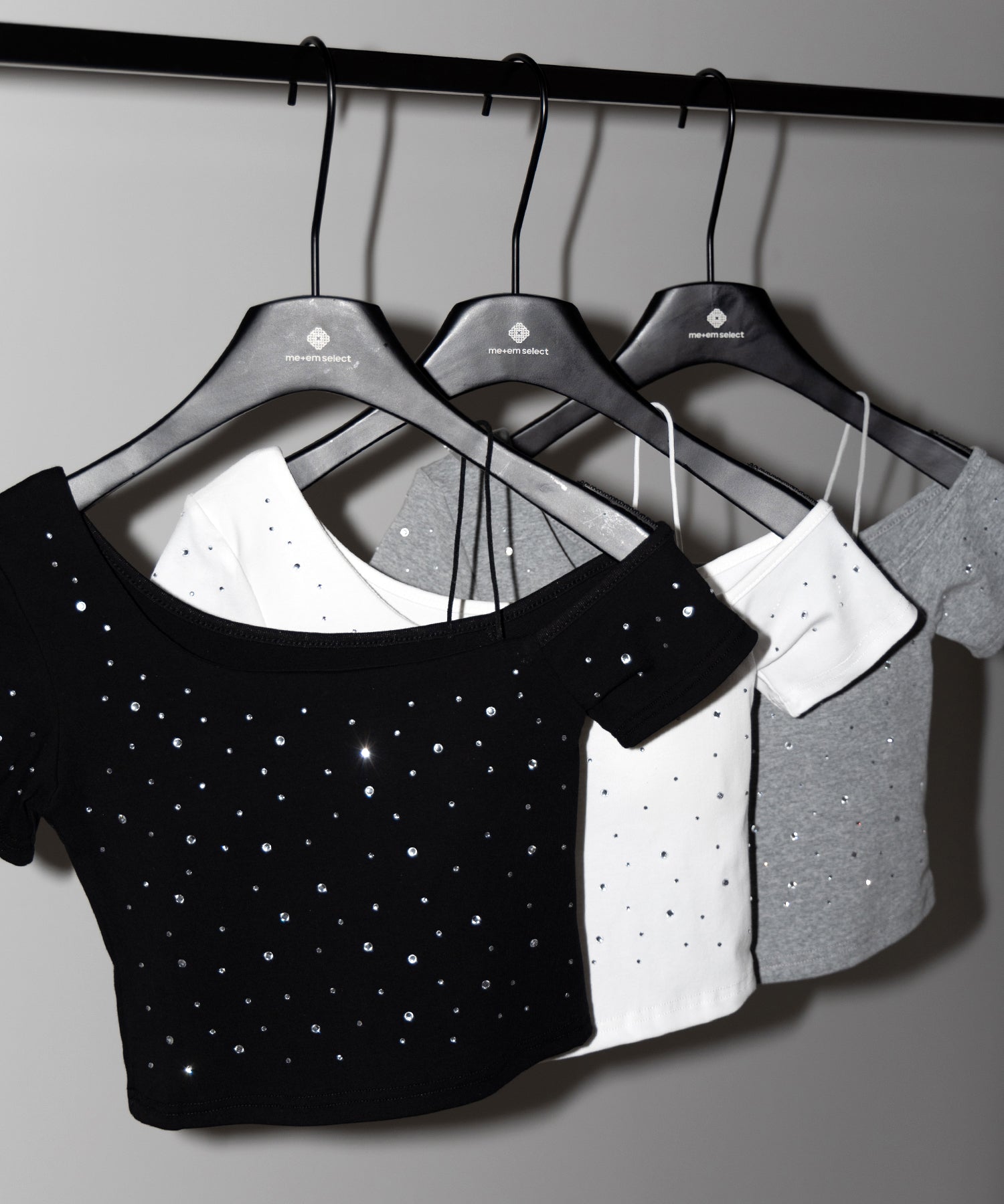 ラインストーンワンショルダーショートTシャツ / Rhine stone one shoulder short T-shirts