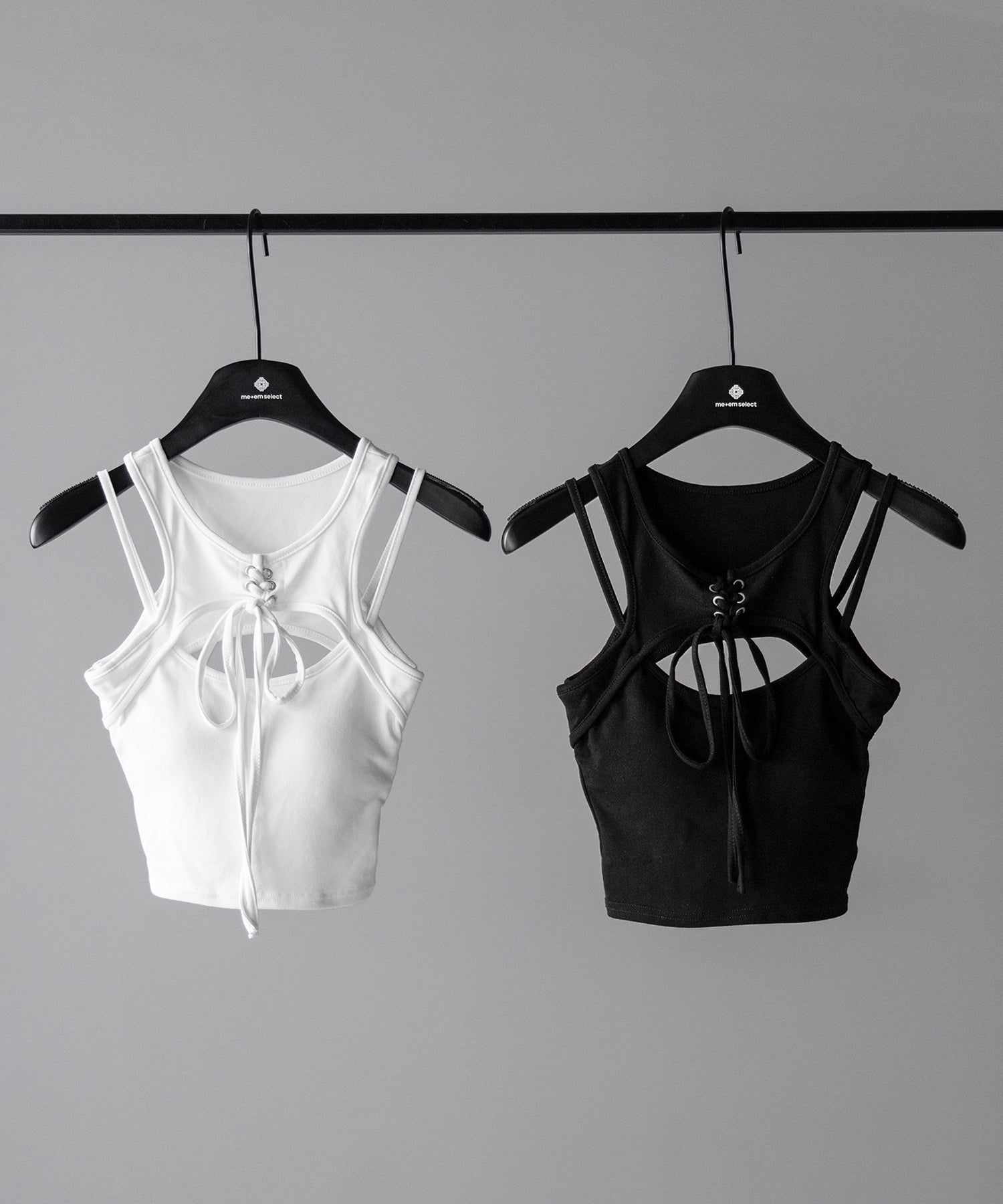 レースアップリボンカットアウトリブショートタンク / laceup ribbon cutout rib short tank