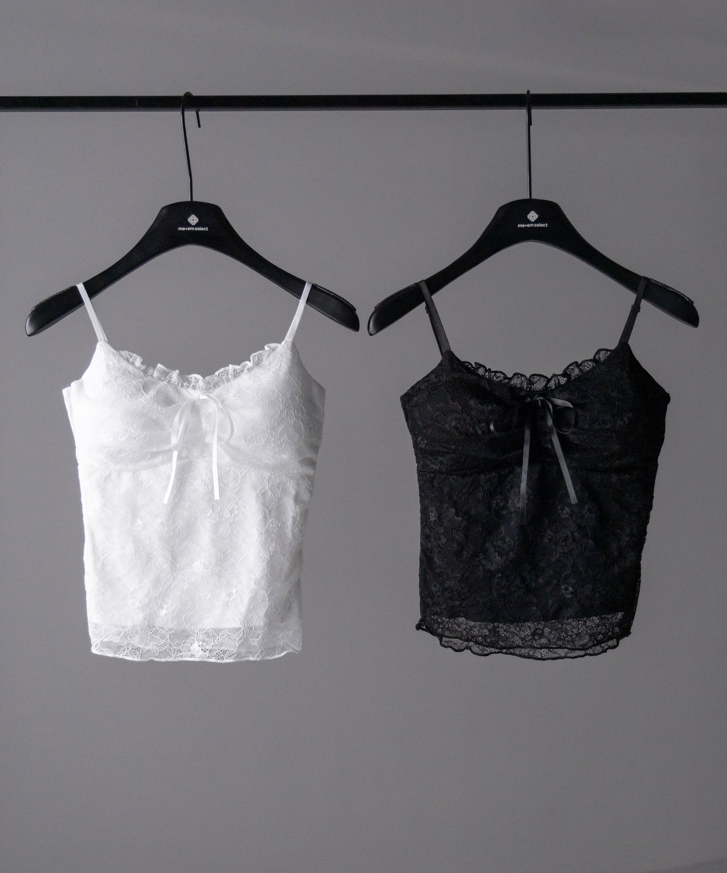 【 2color 】フロントリボンレースレイヤードキャミソール / front ribbon lace layered camisole