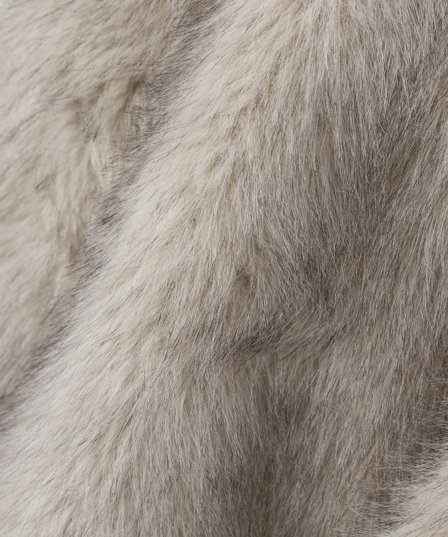 【 リバーシブル2WAY】ビッグフーディボリュームフェイクファーブルゾン / Reversible big hoodie volume fake fur blouson