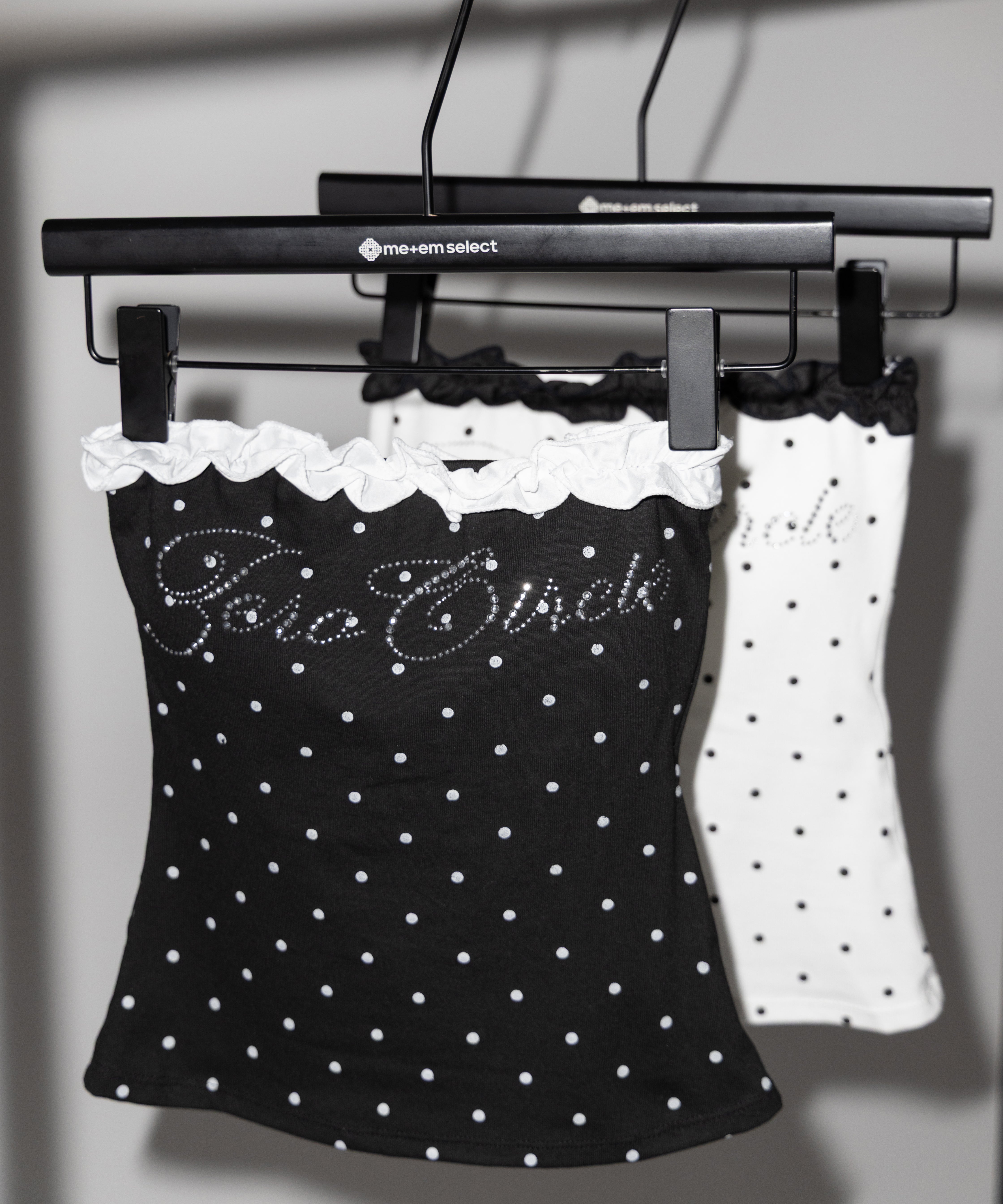 ラインストーンドットフリルベアトップス / Rhinestone dot frill bare tops