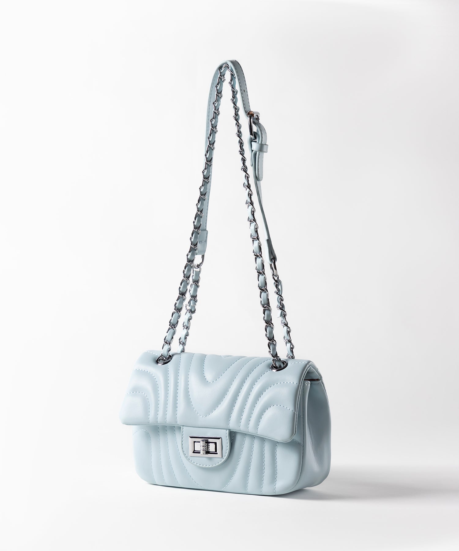 【2WAY 】キルティングチェーンフラップショルダーバッグ / quilting chain flap shoulder bag