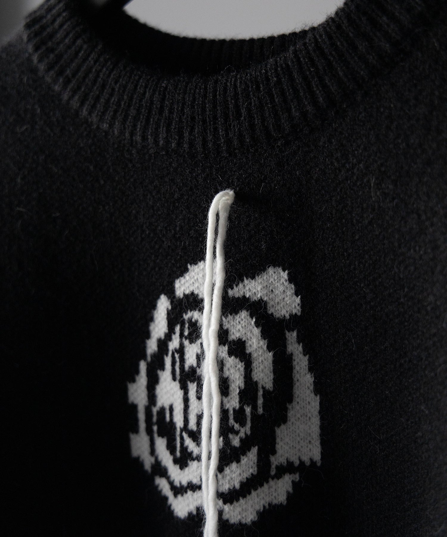 バラジャガードフリンジビッグシルエットニット / rose jacquard fringe big silhouette knit