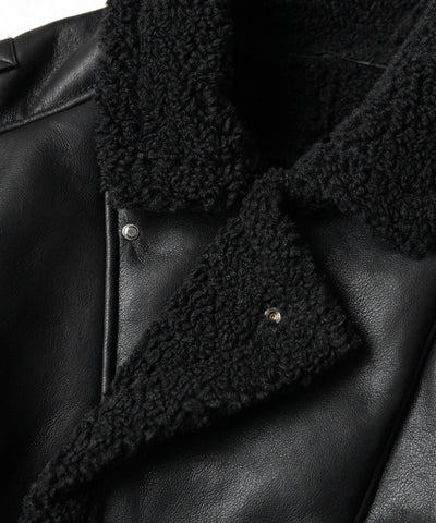 【 2color 】フェイクレザーベルテッドボアムートンジャケット / fake leather belted boa mouton jacket
