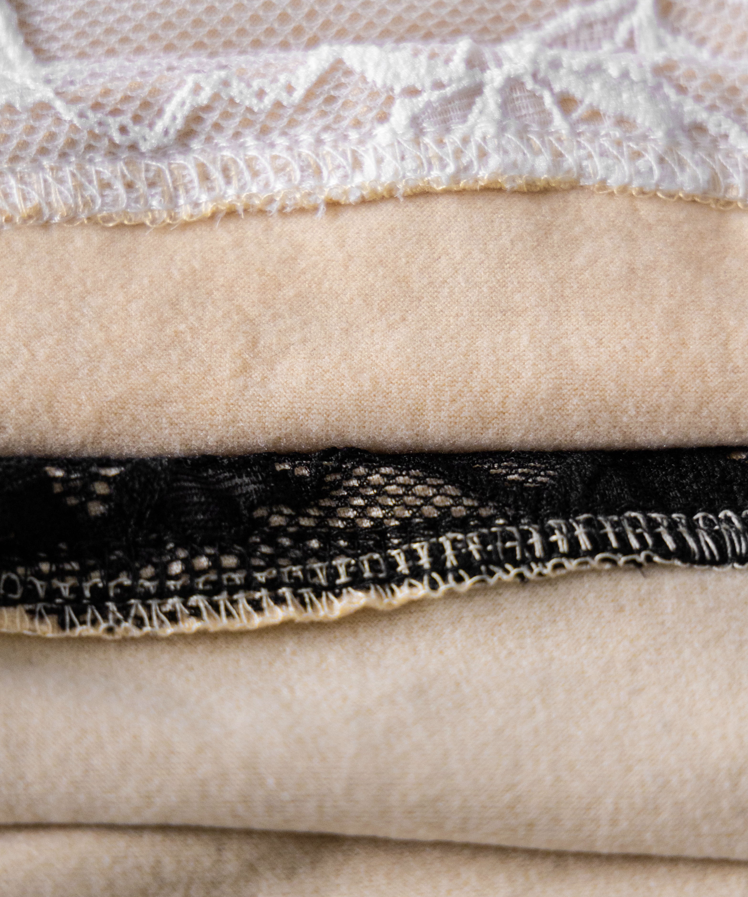 【 裏起毛 】フロントリボンレースレイヤードスクエアネックトップス / urakimo front ribbon lace layered square neck