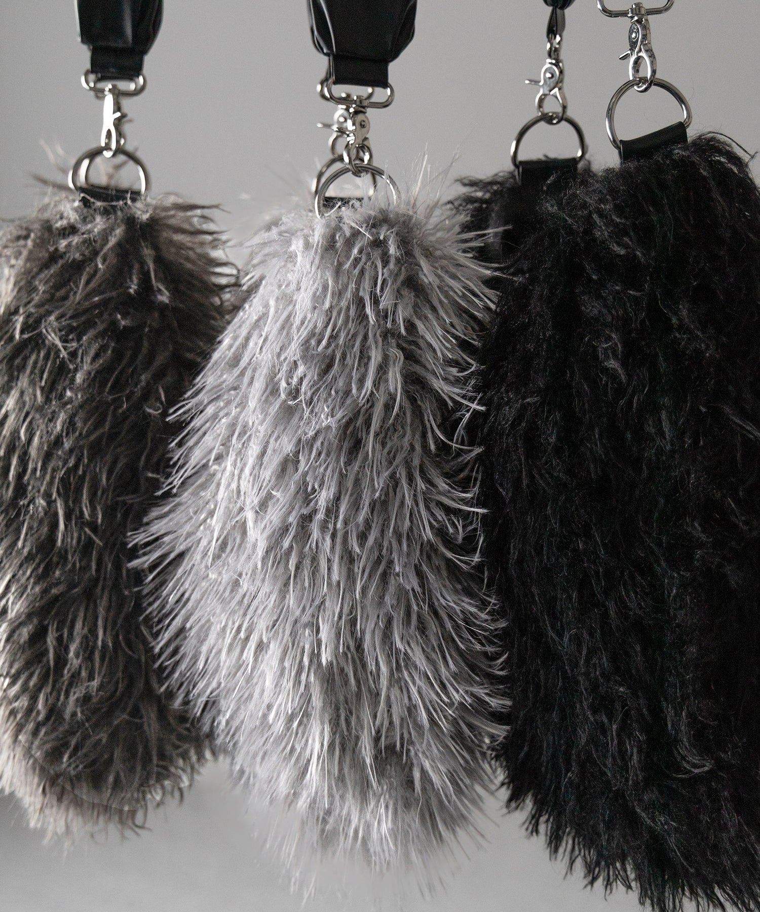 【 ショルダーストラップ付き2WAY 】バイカラーシャギーファーショルダーバッグ / bicolor shaggy fur shoulder bag