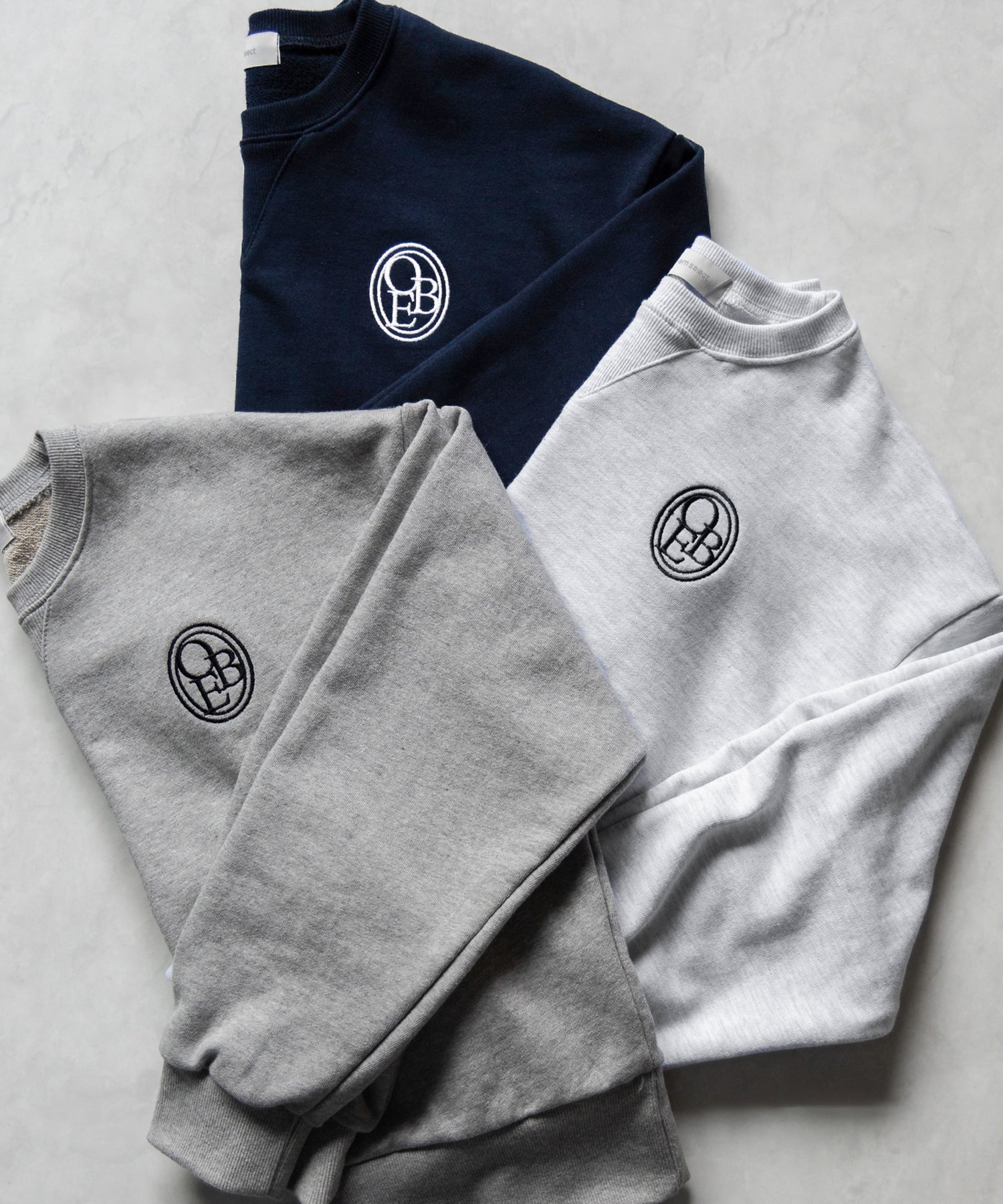 OBE刺繍 ロゴクロップドスウェット【 韓国製 】
