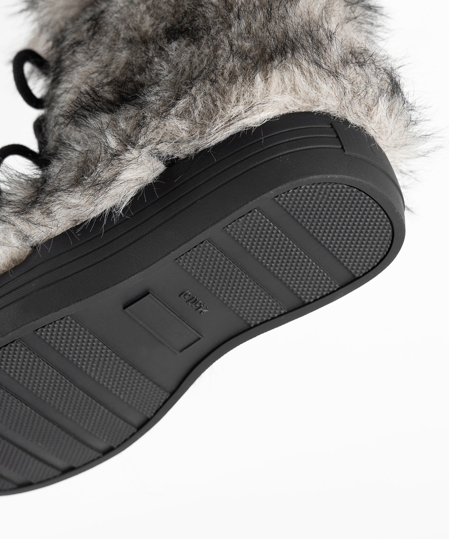 ボリュームフェイクファーブーツ / volume fake fur boots