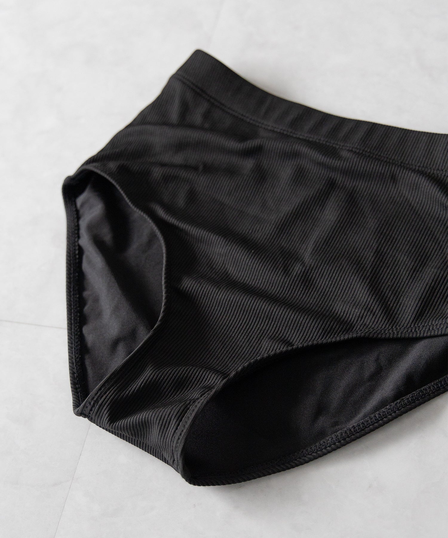 【 レディース水着/2点セット 】2WAY クロスストラップシャーリングリボンセパレートビキニ / cross strap shirring ribbon separate bikini