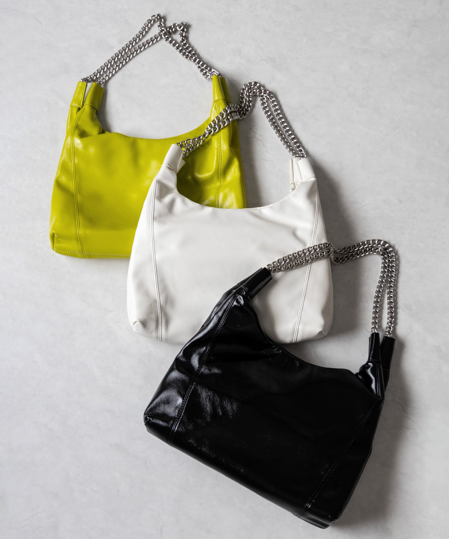 【 3color 】チェーンフェイクレザーショルダーバッグ