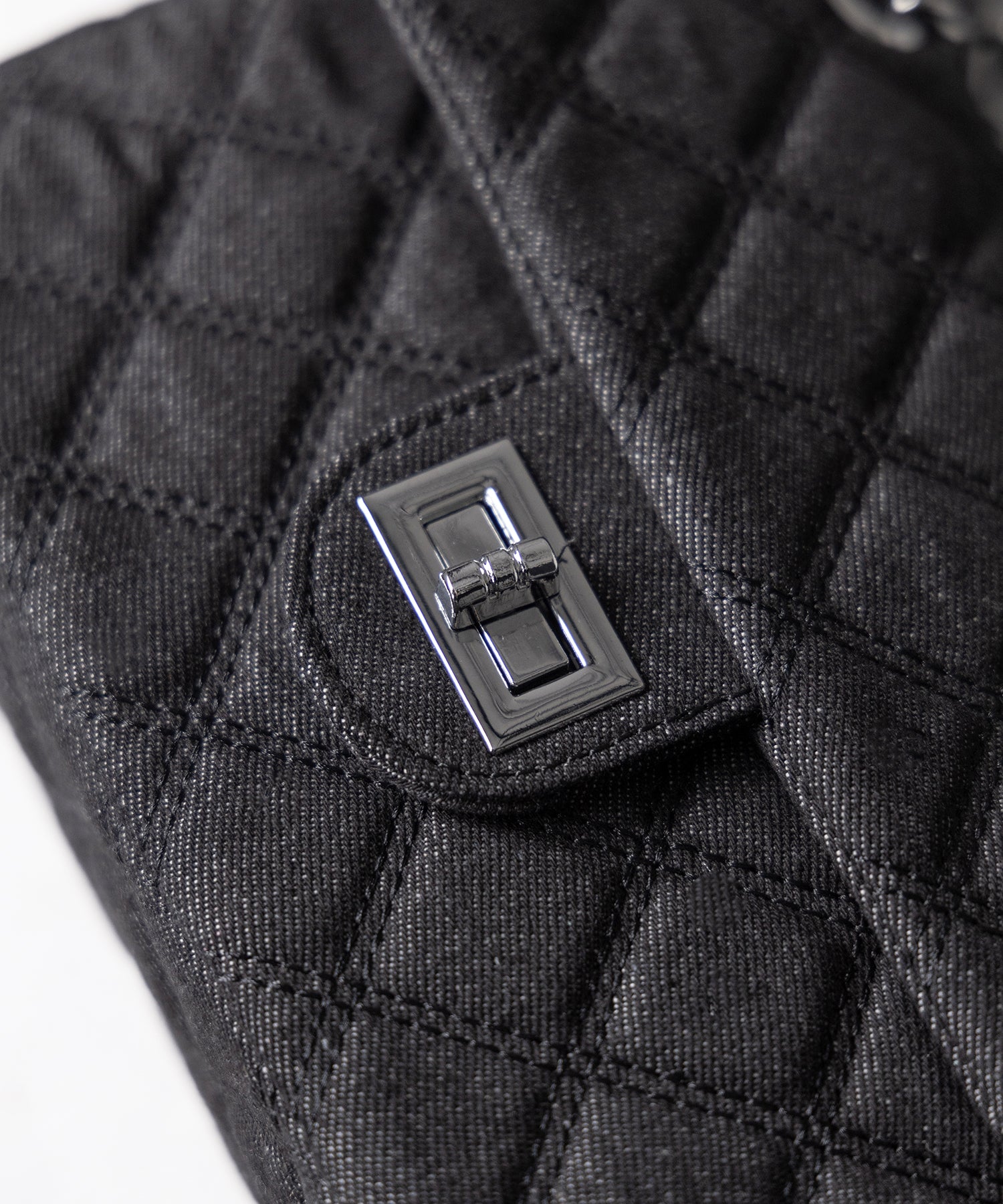 【2WAY 】キルティングチェーンデニムフラップショルダーバッグ / quilting chain denim flap shoulder bag