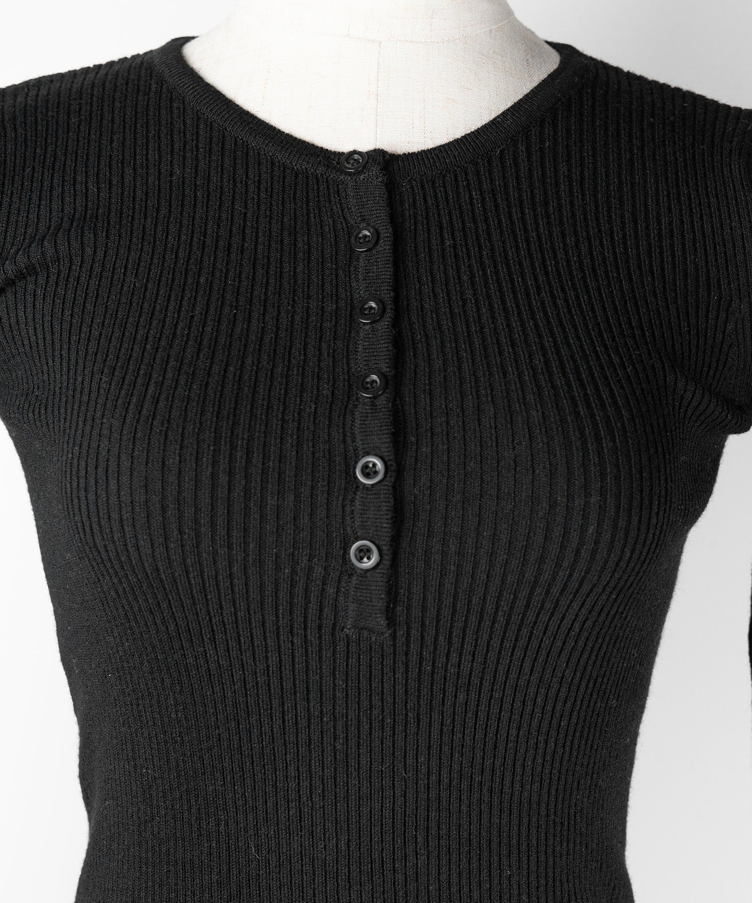 【 セットアップ 】ヘンリーネックスリムリブニットトップス&ニットショートパンツ SET / henley neck slim rib knit tops & knit short pants SET