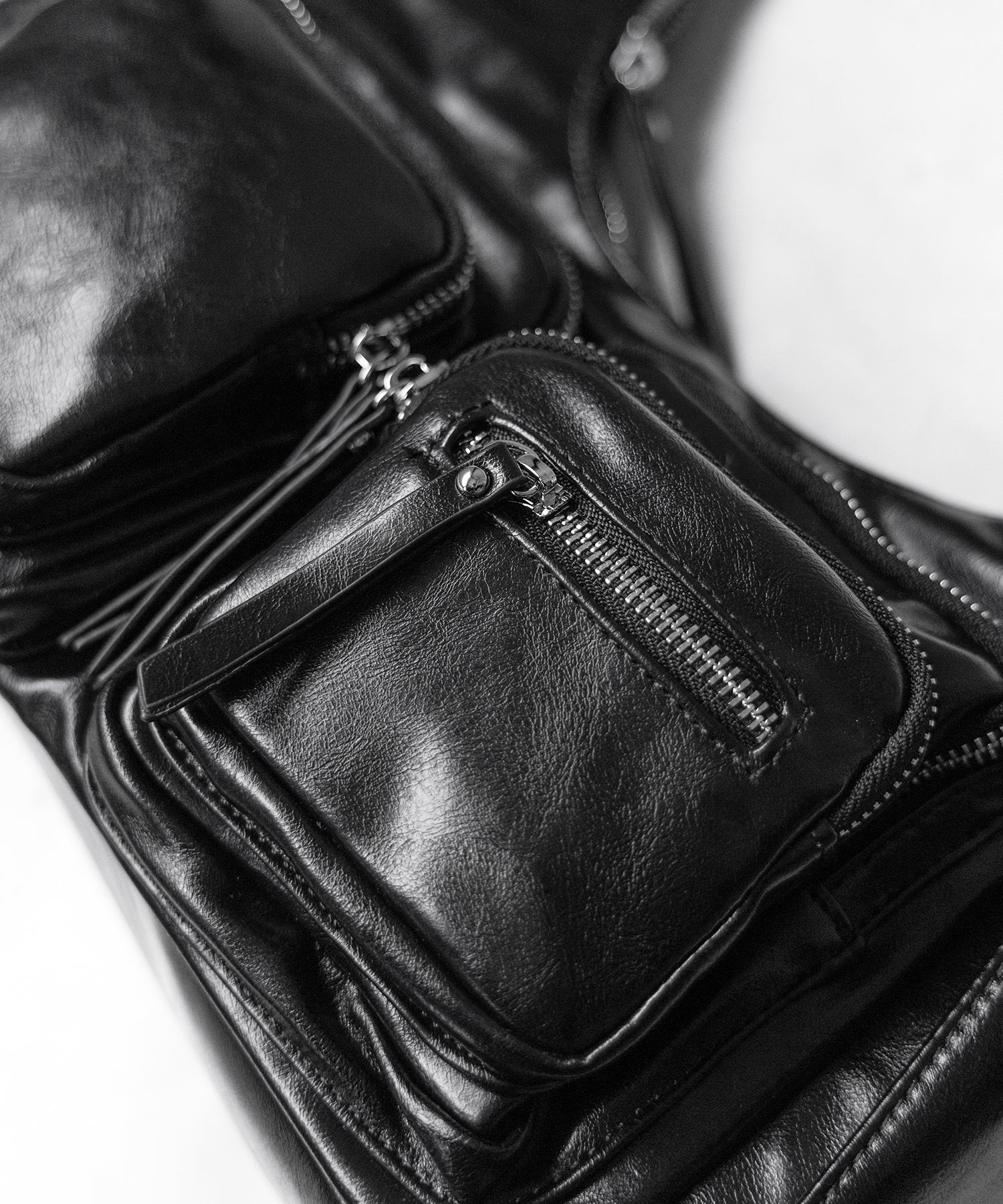 ダブルジップアウトポケットヴィンテージボストンショルダーバッグ / double zip out pocket vintage boston shoulder bag