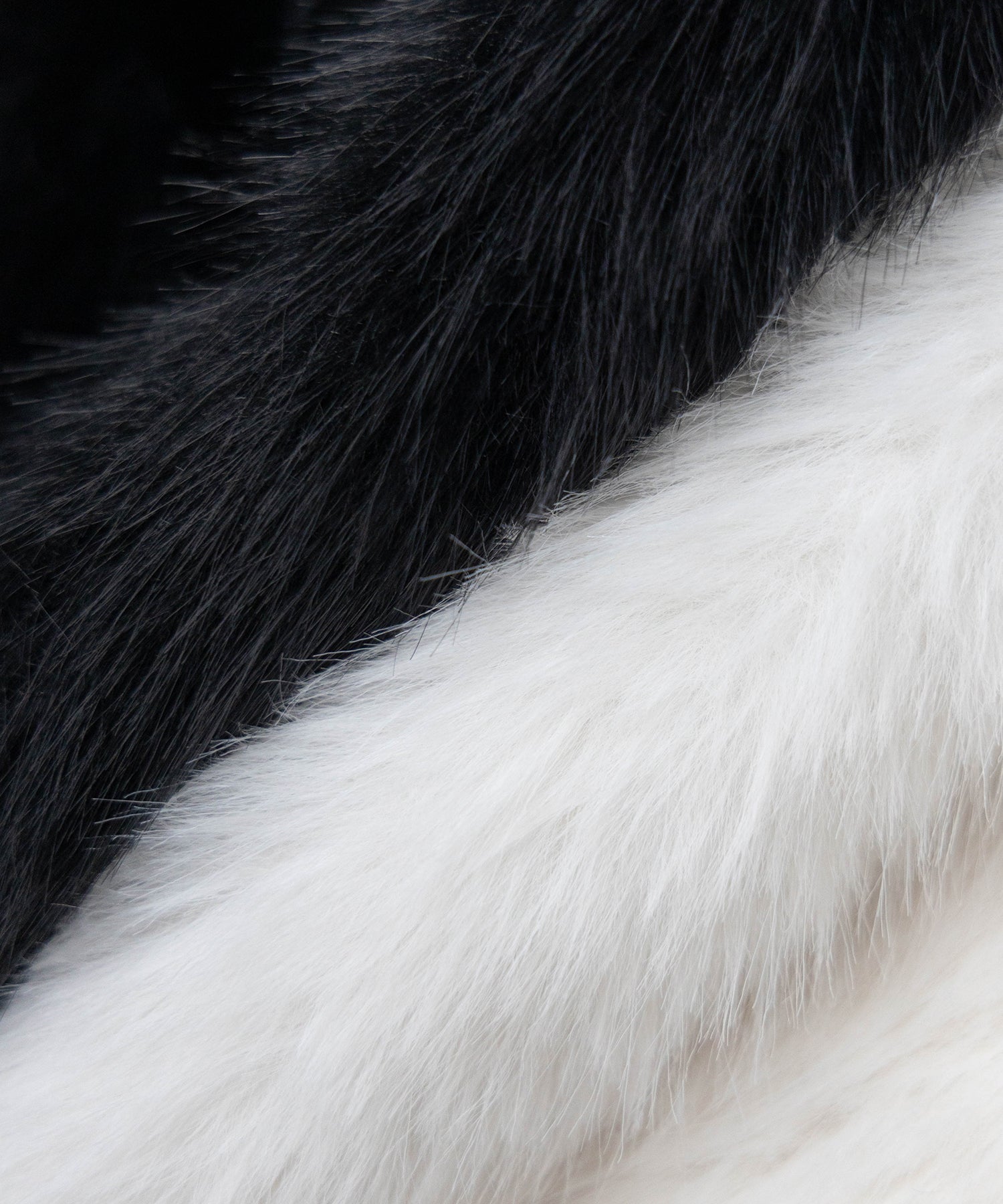 ジップアップスタンドカラーショートフェイクファーコート / zip up stand-collar short fake fur coat