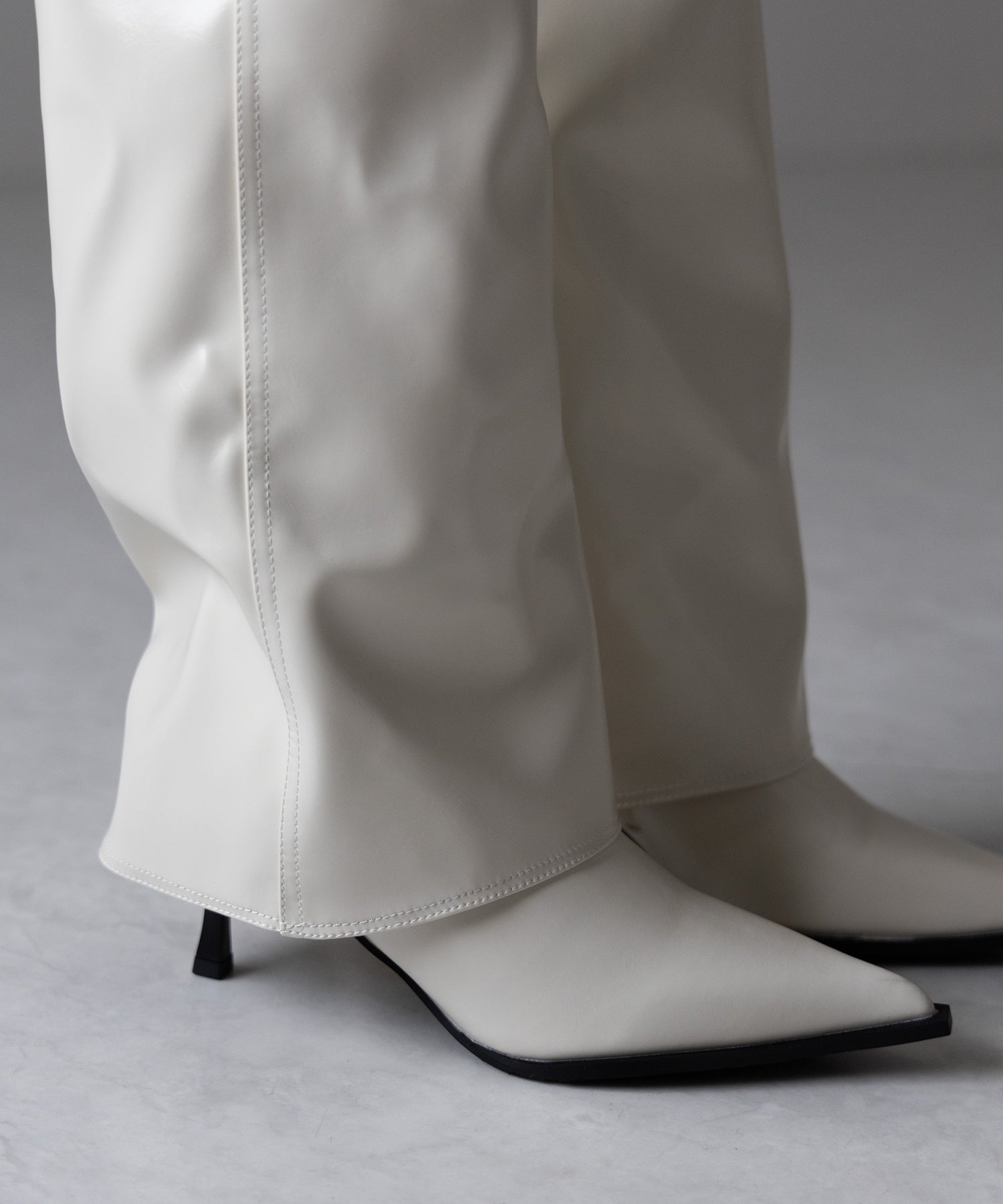 【 2color 】ポインテッドトゥフェイクレザーカバーロングブーツ / pointed toe fake leather covered long boots
