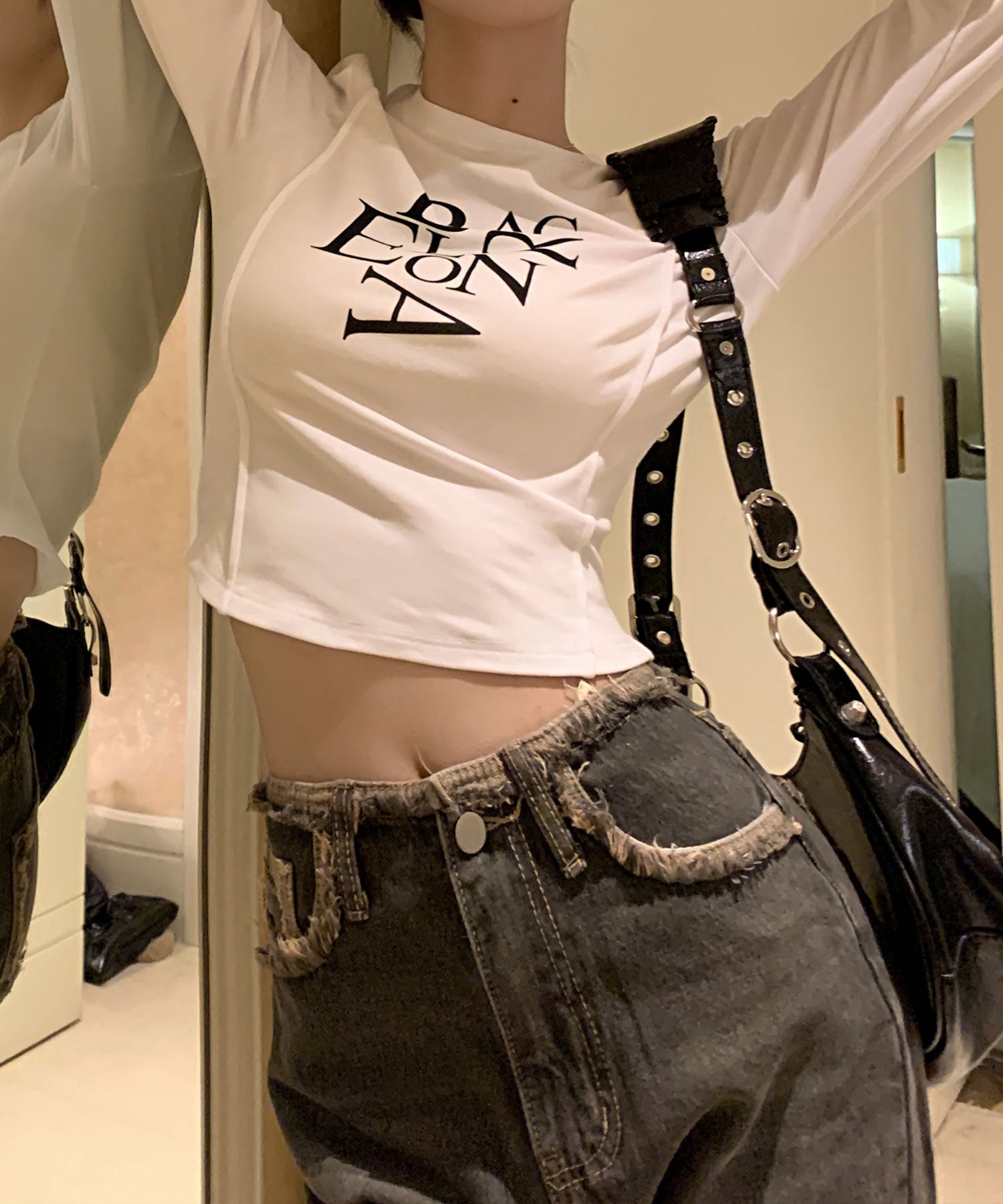 BACロゴレタリングスリムラインTシャツ