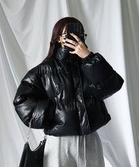 FREE / BLACK