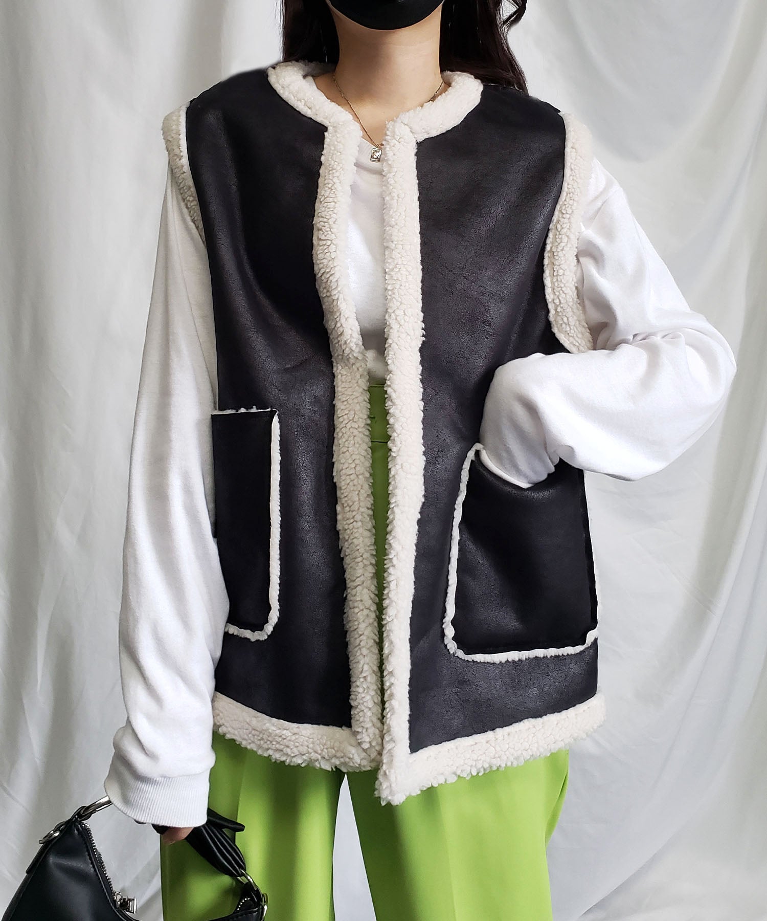 【 リバーシブル 】2WAY エコムートンボアベスト