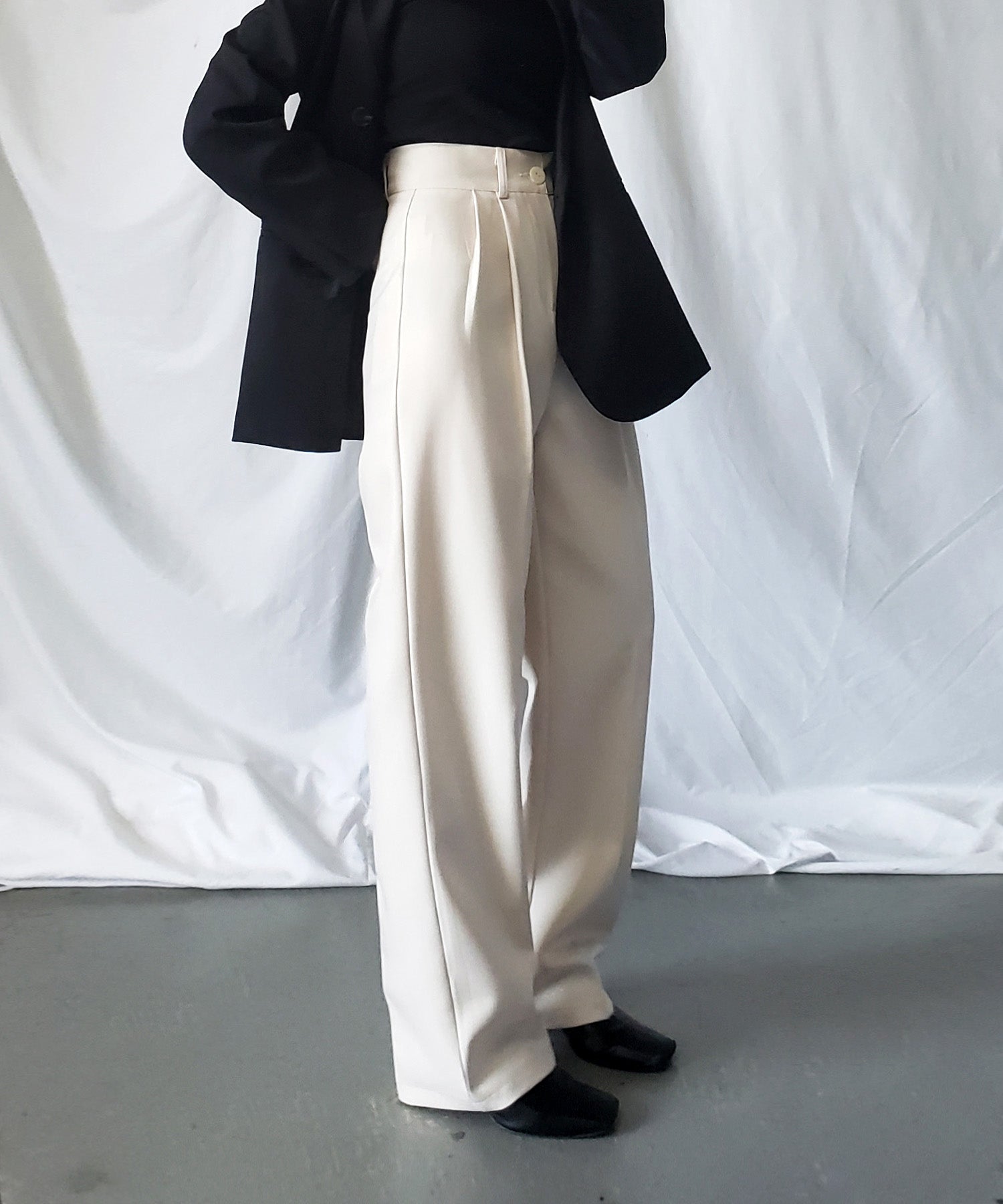 【 秋冬素材で新登場! 】太ベルトハイウエストウールライクカラータックスラックス