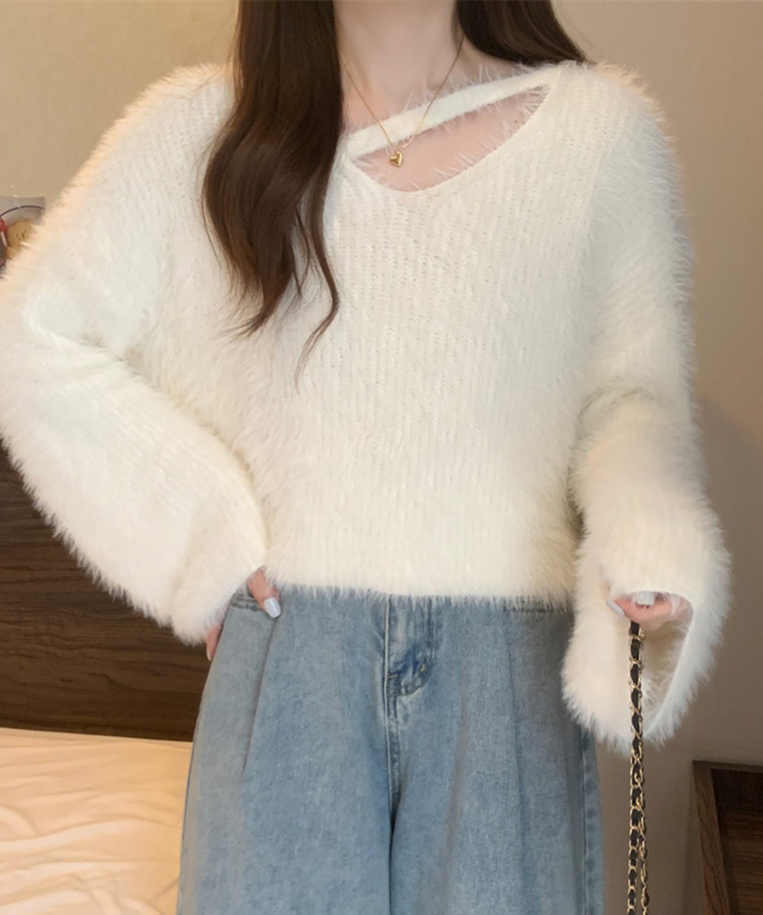 カットアウトショートシャギーニット