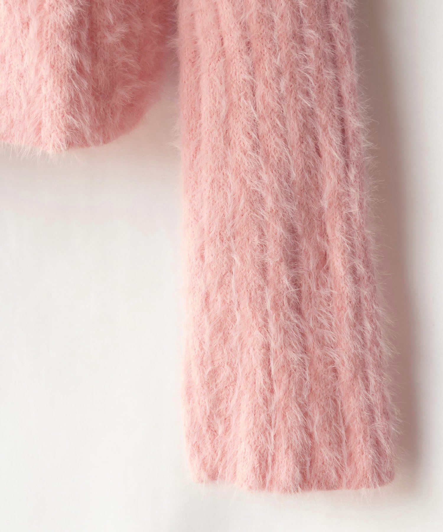 ショート丈ワイドリブシャギーニット