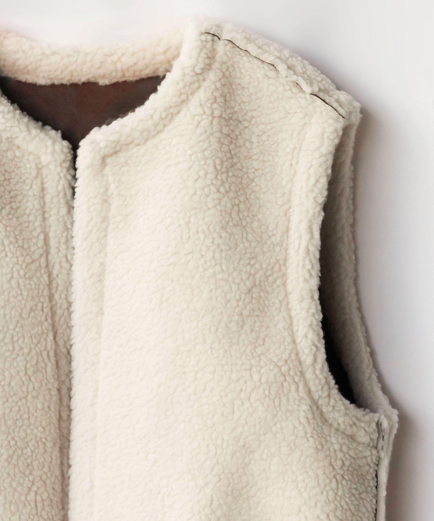 【 リバーシブル 】2WAY エコムートンボアベスト