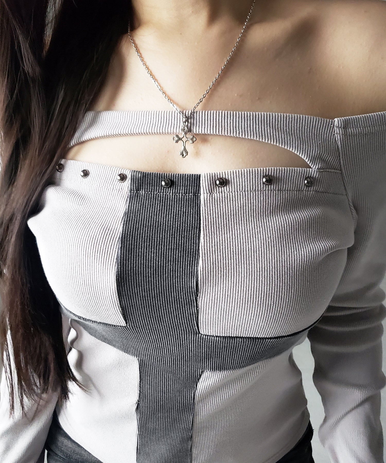 十字架ヴィンテージクロスオフショルスリムリブトップス ／ vintage cross offshoulder slim lib tops