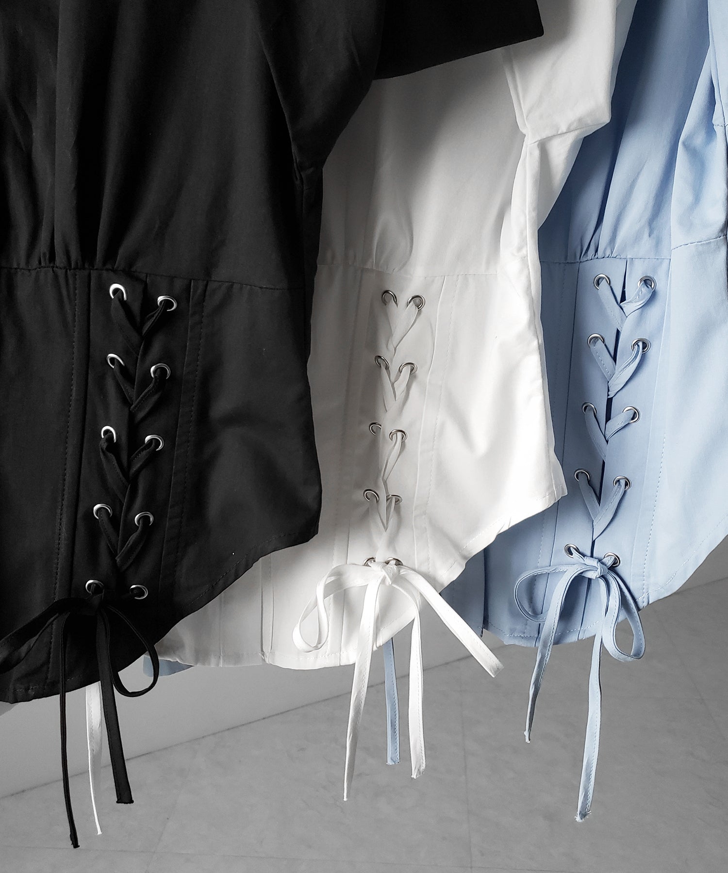 ダブルレースアップリボンシャツ ／ double lace up ribbon shirts